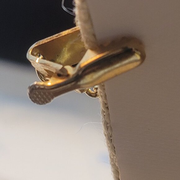 Vintage Gold Tone Sweater Guard Clip Black Stone Chain Retro Mid-Century Jewelry - Picture 6 of 10